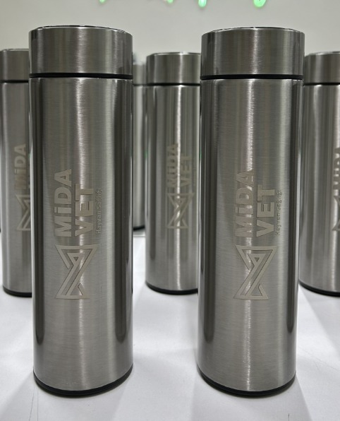 450 ML Isı Derecesi Gösteren Dijital Göstergeli Çelik Termos 425